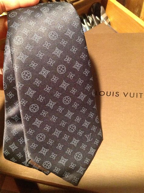 louis vuitton ties and squares